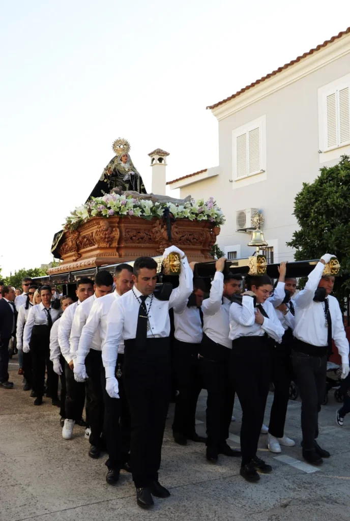 Hermandad Cristo Crucificado, Cristo Yacente y Virgen de los Dolores La Carlota