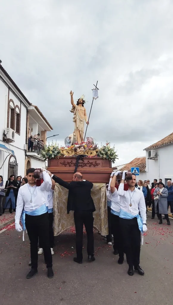 Hermandad Nuestra Señora de los Ángeles y Santísimo Cristo de la Juventud en su Resurrección