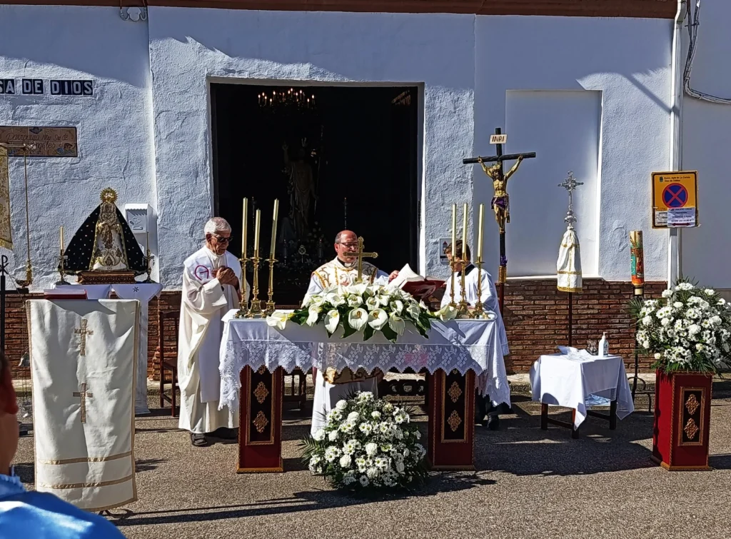 Hdad. Ntra. Sra. De los Angeles y Stmo. Cristo de la Juventud en su Resurrección La Carlota Imágenes 2026