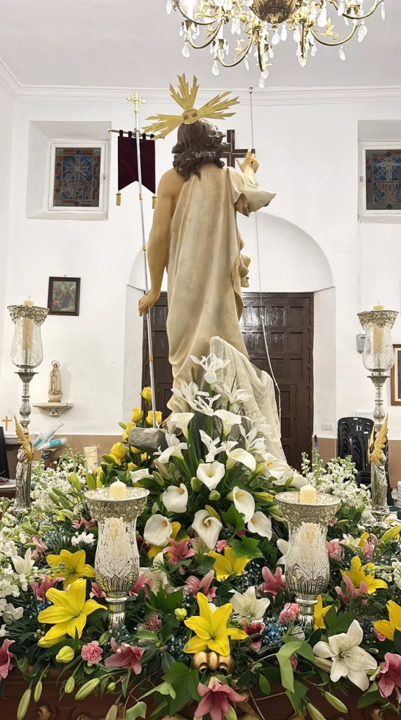 Hdad. Ntra. Sra. De los Angeles y Stmo. Cristo de la Juventud en su Resurrección La Carlota Imágenes 2026
