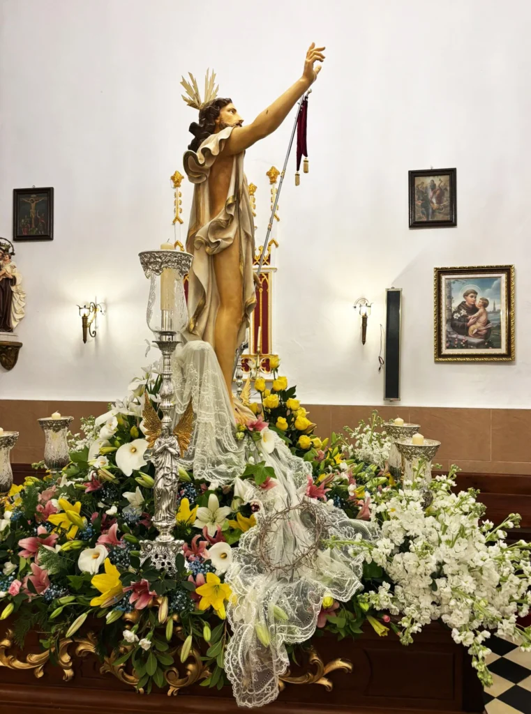 Hdad. Ntra. Sra. De los Angeles y Stmo. Cristo de la Juventud en su Resurrección La Carlota Imágenes 2026