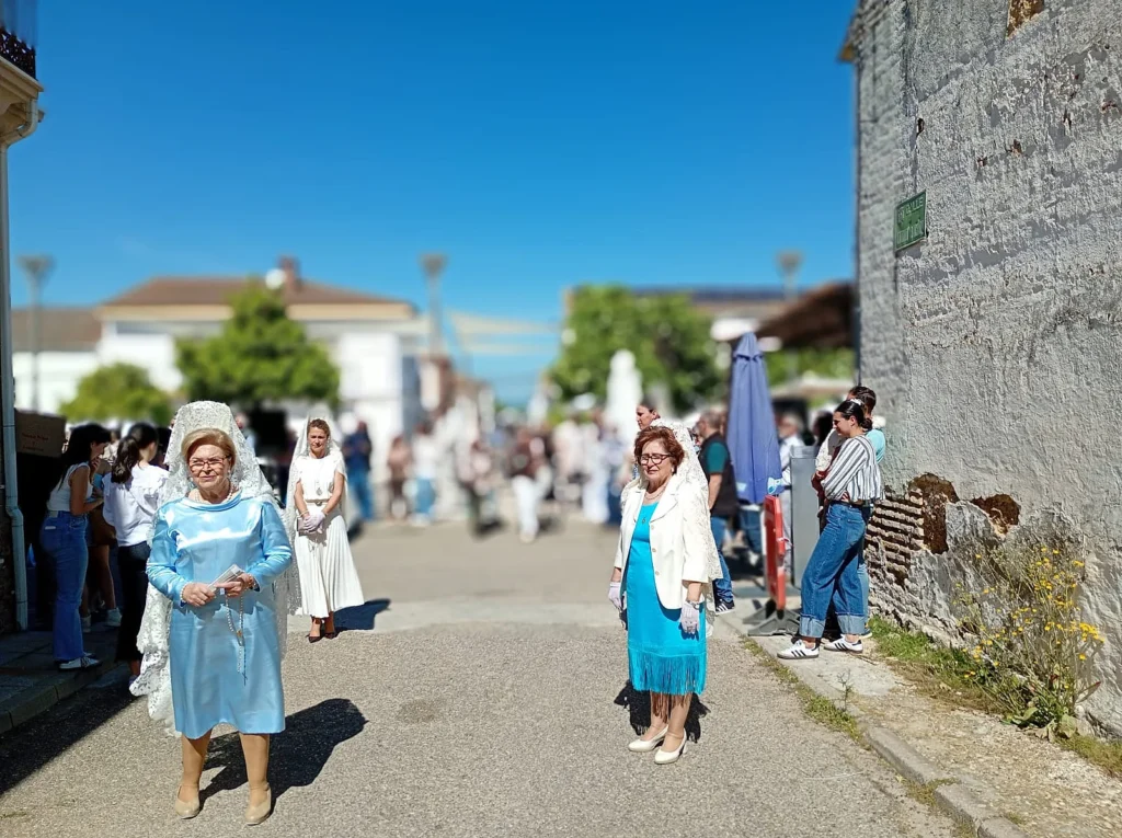 Hdad. Ntra. Sra. De los Angeles y Stmo. Cristo de la Juventud en su Resurrección La Carlota Imágenes 2026