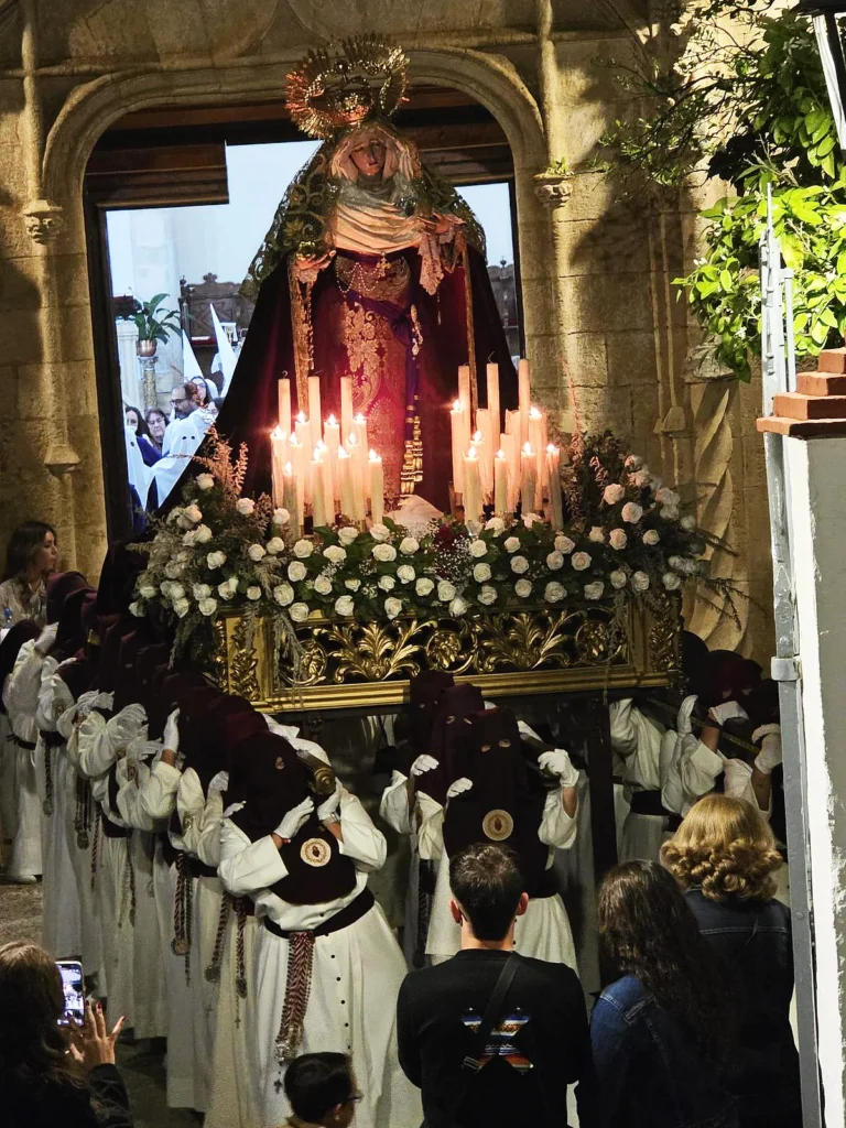 Hdad. Ntra. Madre María Nazarena Virgen de los Cazadores​ Hornachuelos Imágenes 2026
